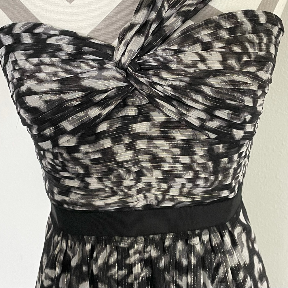 BCBG MAX AZRIA BLACK / WHITE COMBO Prom Ball Gown